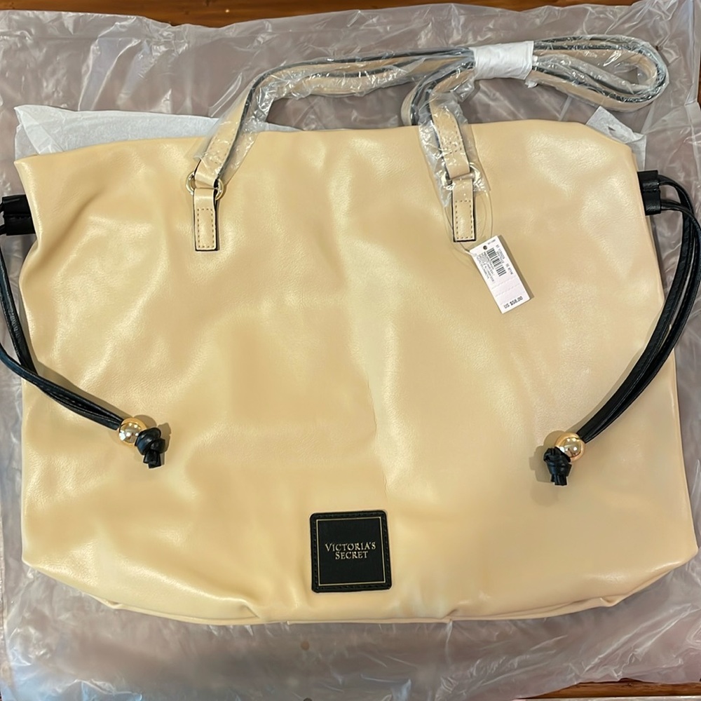 NWT Victoria’s Secret drawstring tote